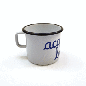 Tazza acqua in bocca