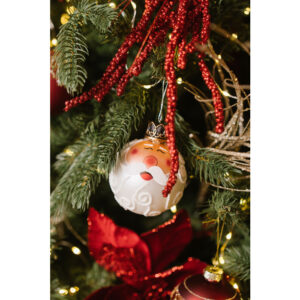 NUVOLE DI STOFFA Pallina di natale con babbo natale con scatola